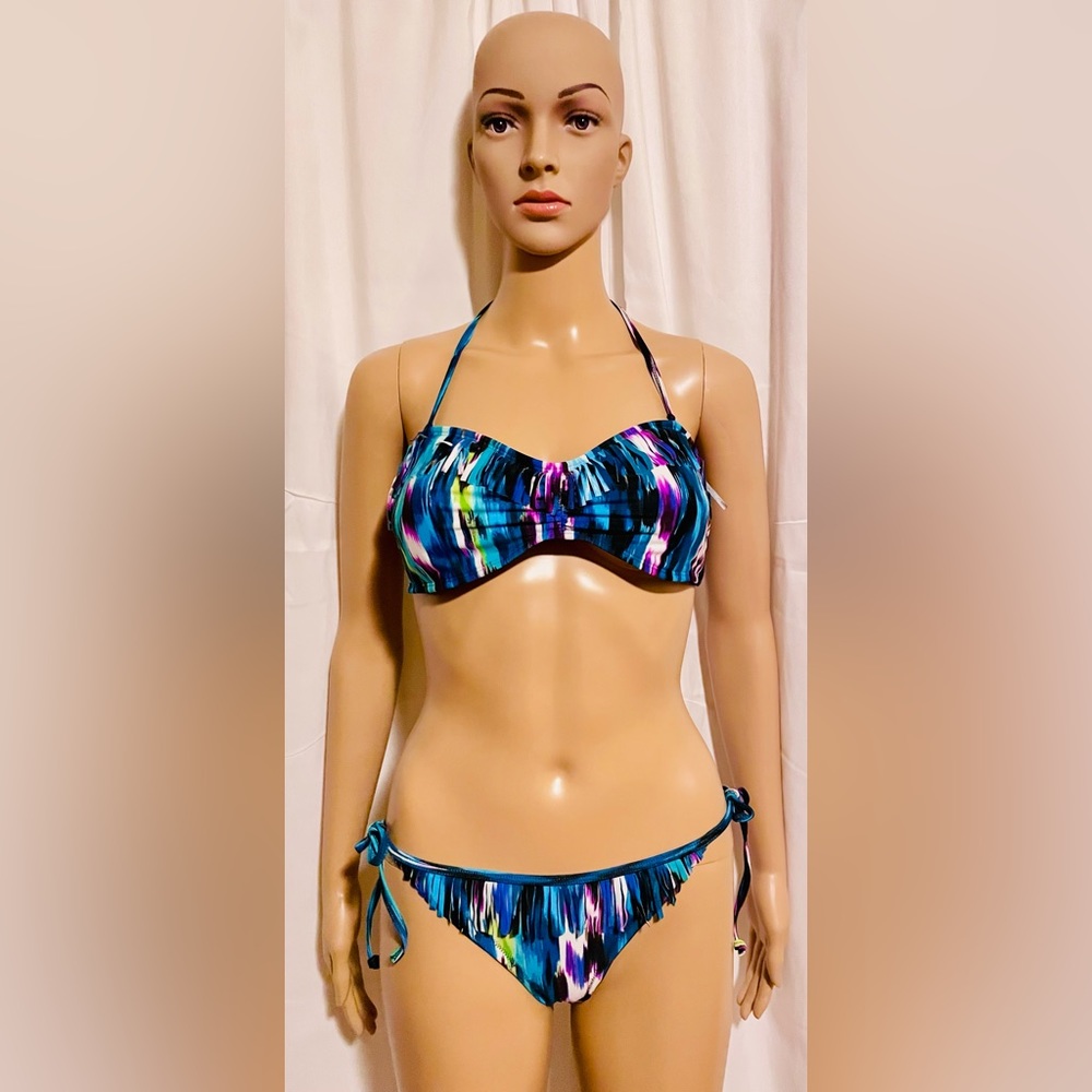 👙Eidon Two Piece Swimsuit Medium 🌹
